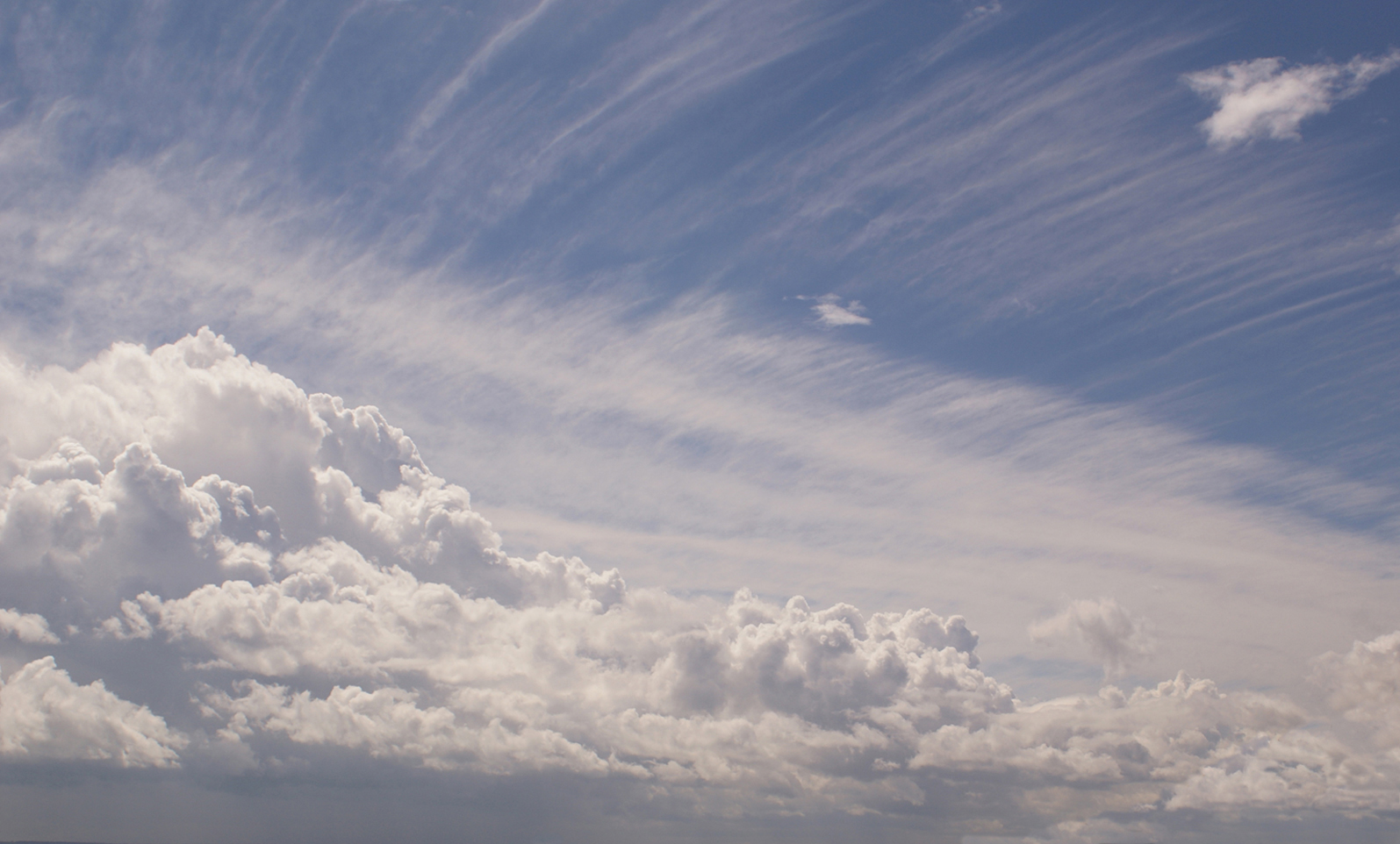 Bijzondere wolkenlucht