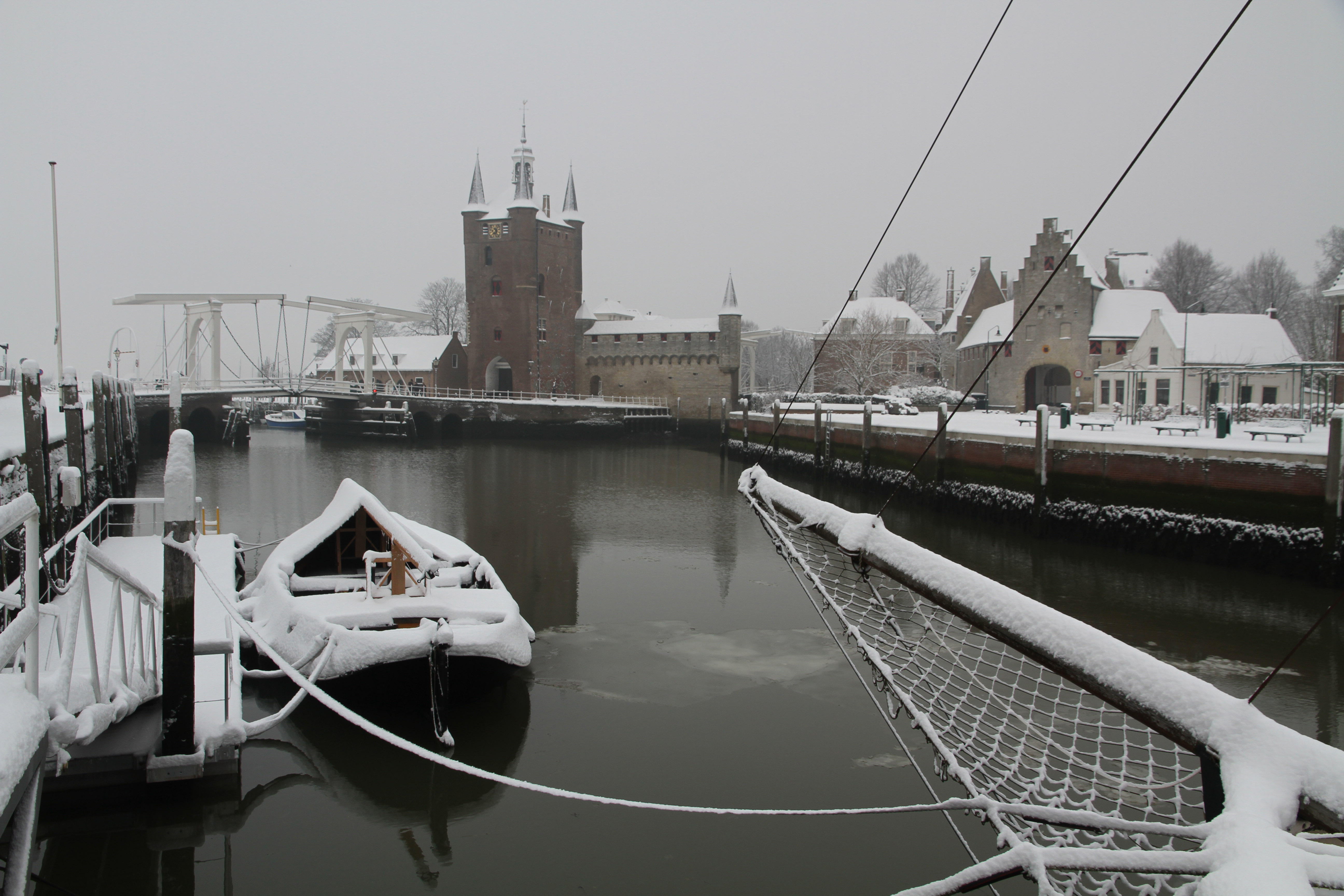 Sneeuw in de haven