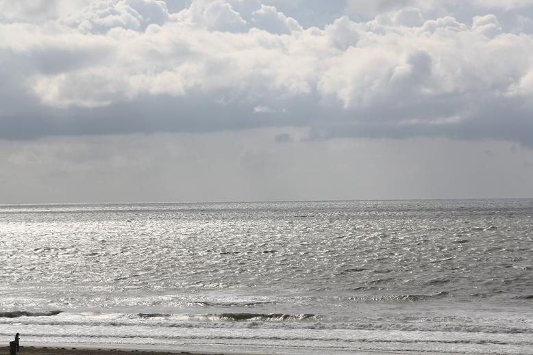 Wolkendek boven de zee