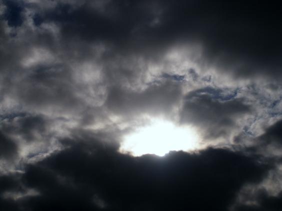 Gezicht in wolken, hoeveel zie jij er?