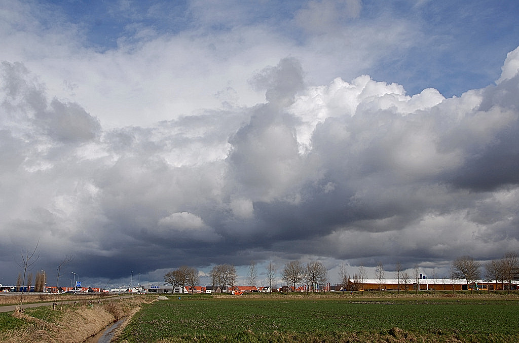 Buienwolken met...