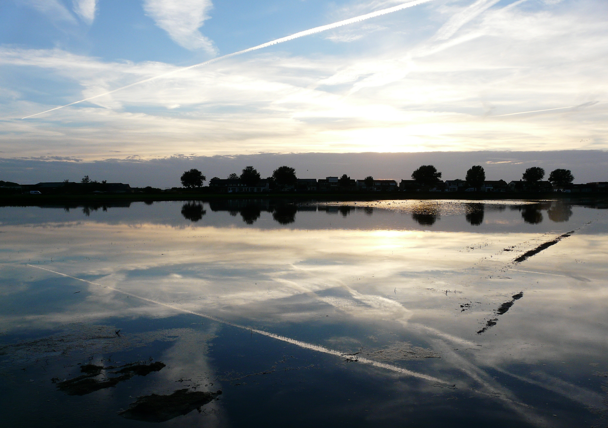 strepenspel van licht, lucht en water