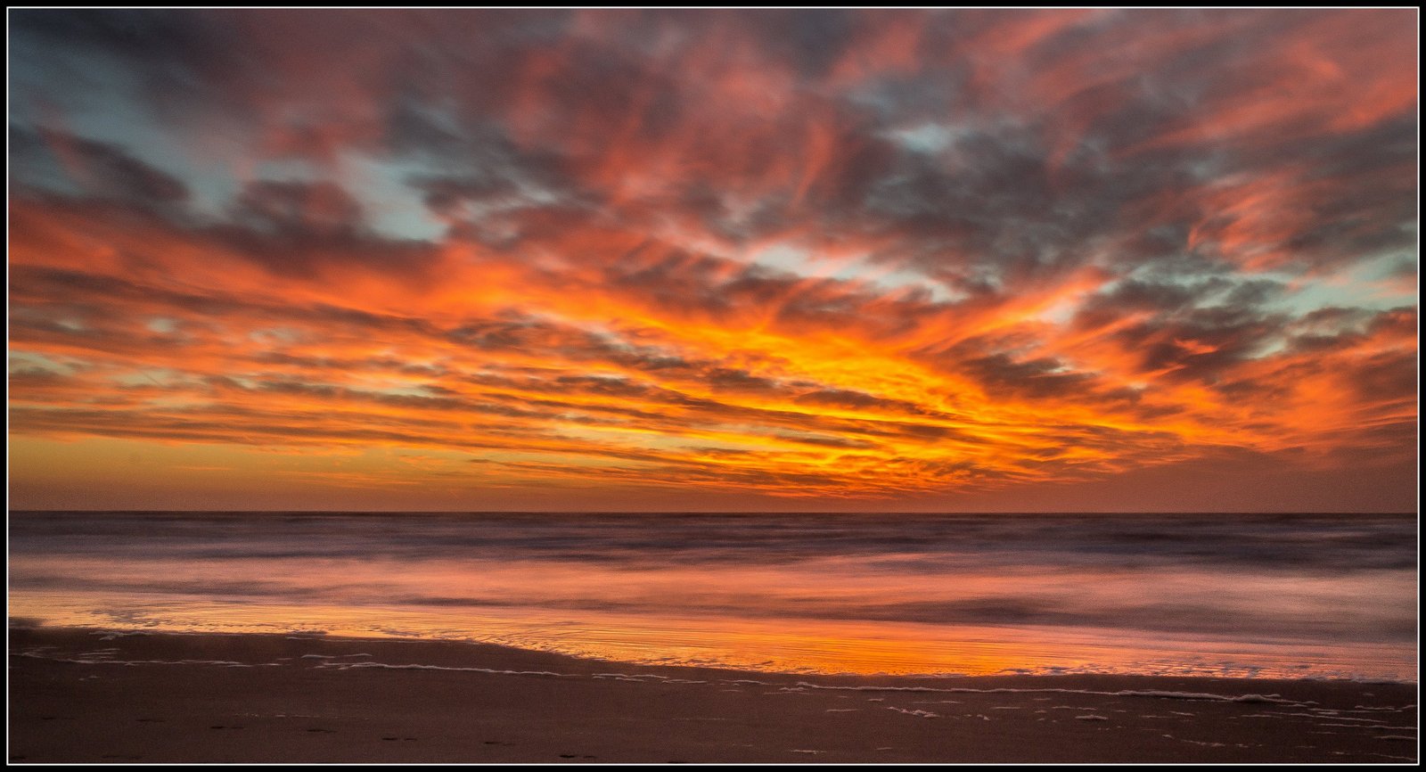 Mooie lucht net na zonsondergang.