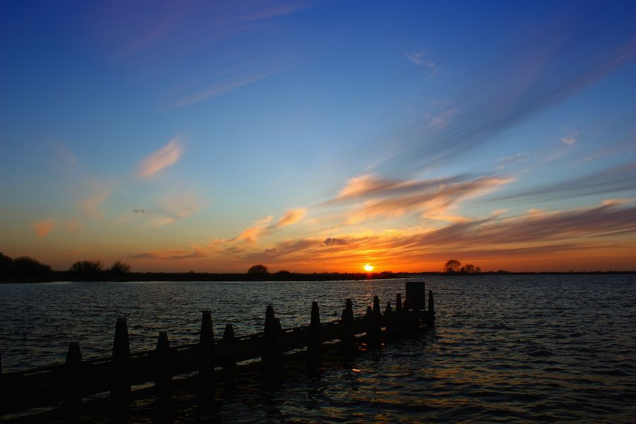 Een blik over het water bij Heerenzijl, vlakbij Terherne 