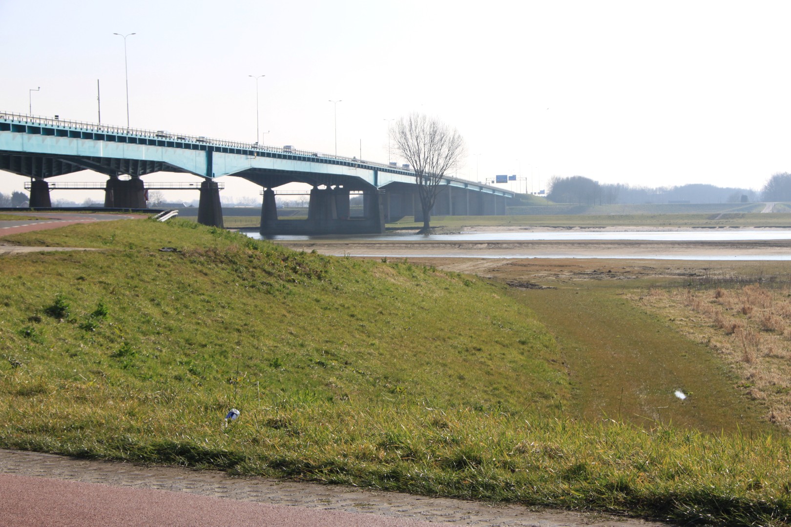 De Lekbrug bij Hagestein