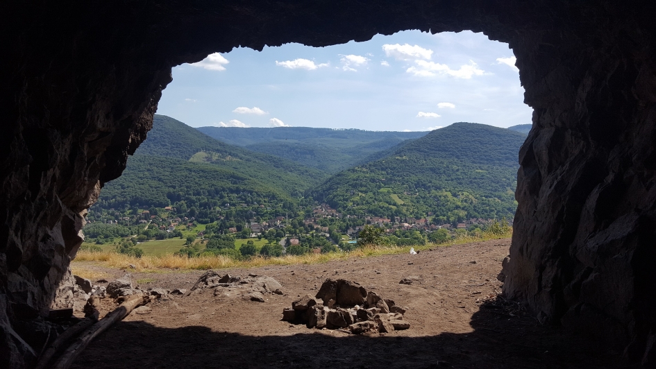 Grot met uitzicht! - Weer en landschap - 