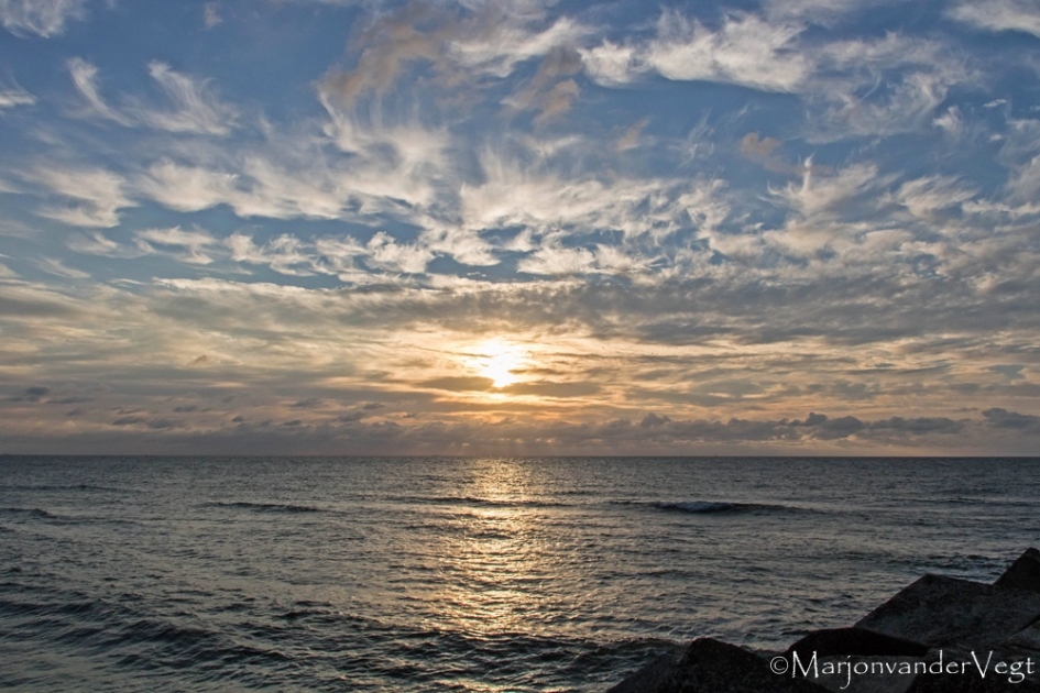 Zonsondergang in Den Haag - Weer en landschap - aan zee