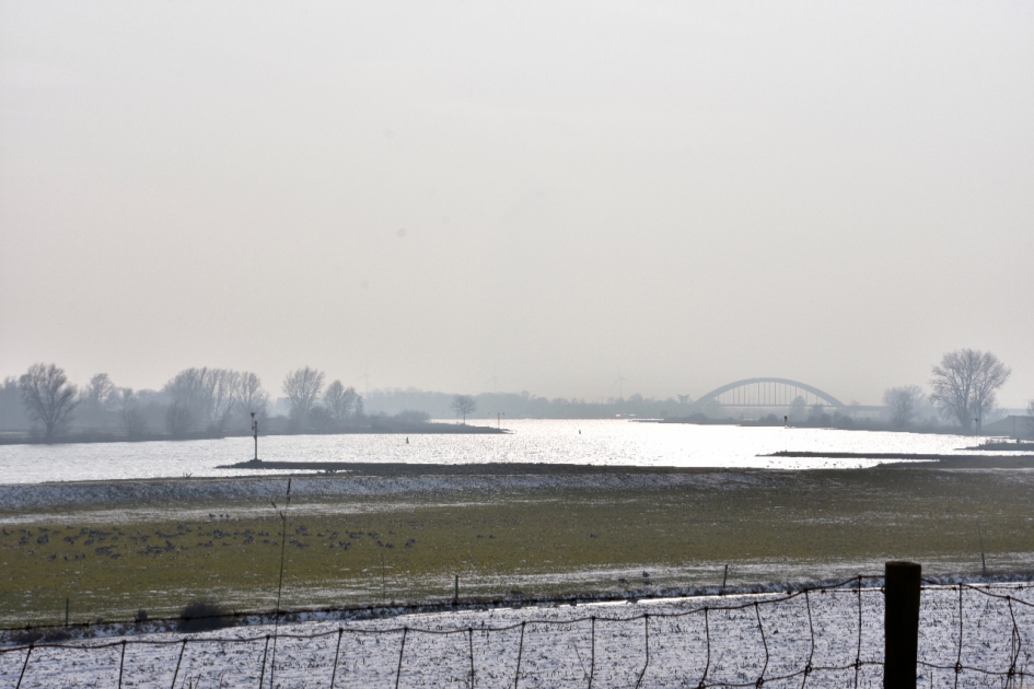Brug bij Culemborg - Weer en landschap - 