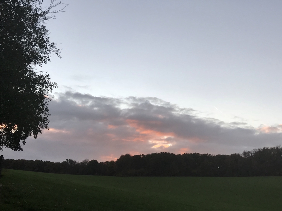 De zon gaat onder.. - Weer en landschap - 