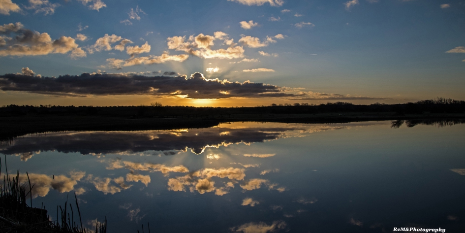 Landschap weerspiegeling. - Weer en landschap - Landschap.
