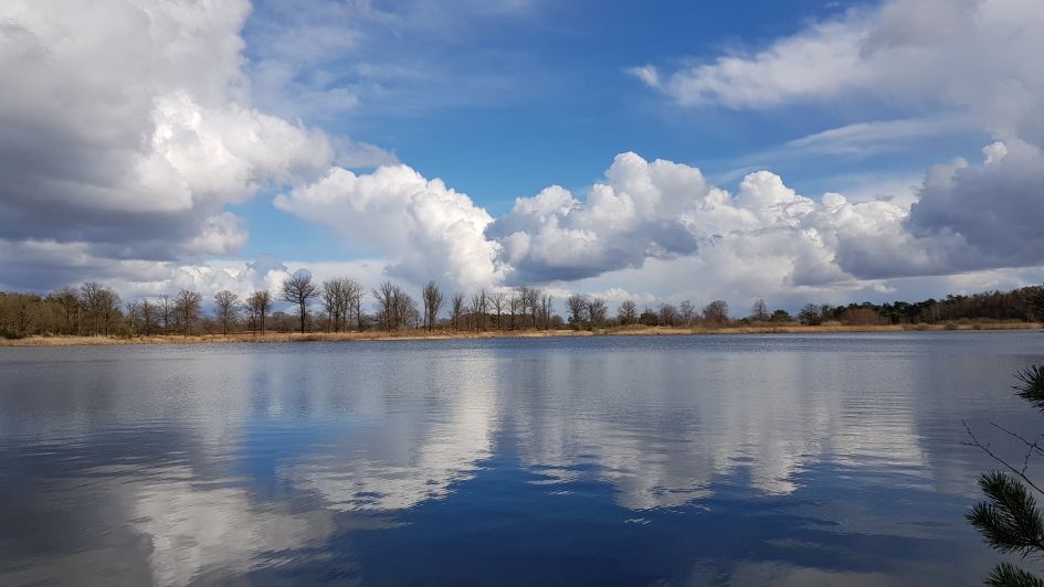 Spiegeltje, spiegeltje.... - Weer en landschap - Landschap