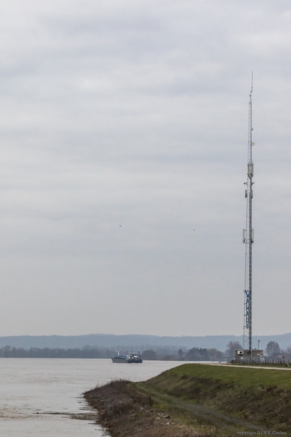 Hoogwater Waal - Weer en landschap - Waal