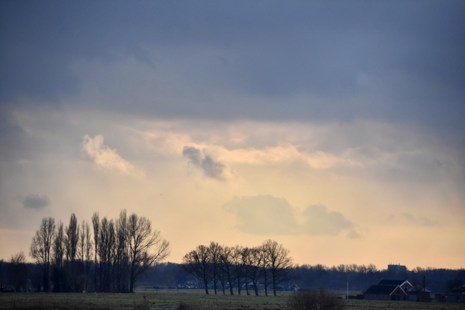 Bijzondere lucht rond half drie - Weer en landschap - 