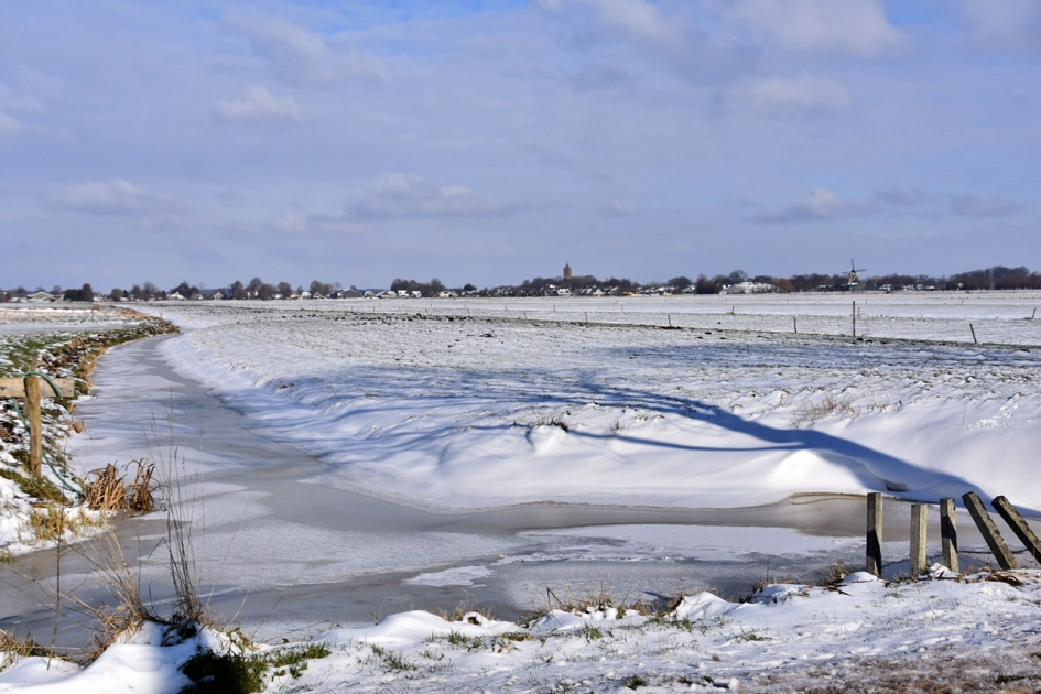 Op de achtergrond... - Weer en landschap - 