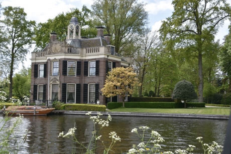 Buitenhuis langs de Vecht